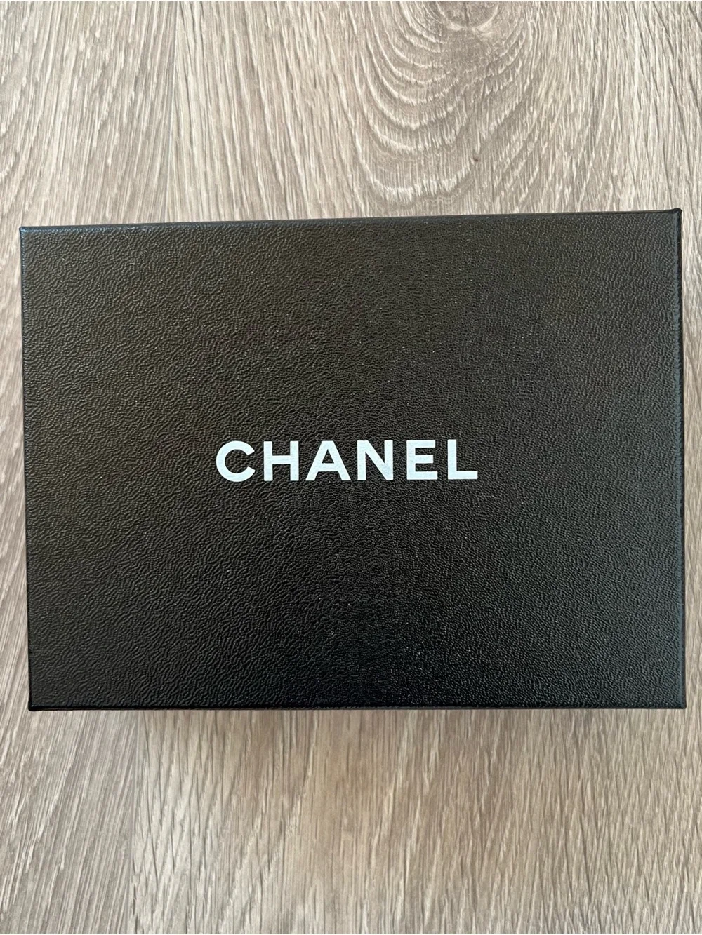 Chanel Box (BB386)